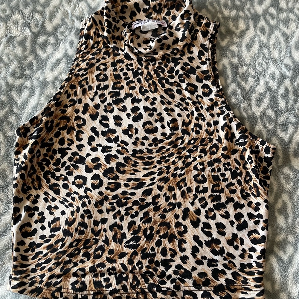 Animal Leopard or Cheetah Print Mock Neck Top size M
